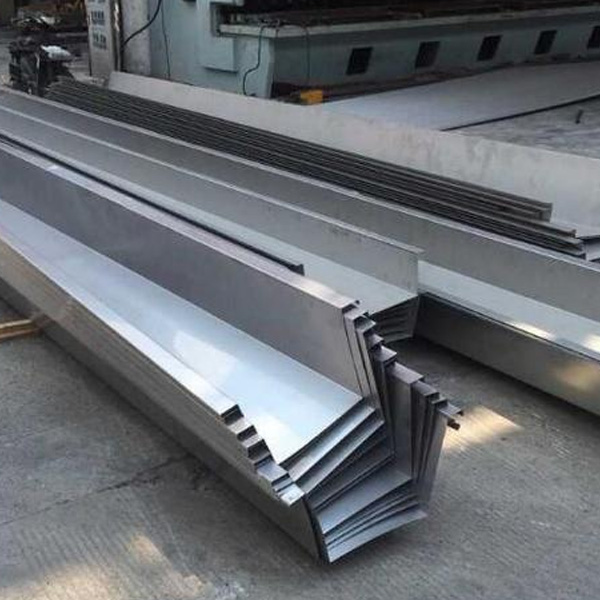 ���P����